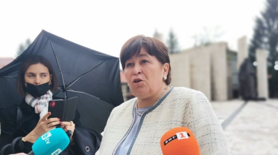 Министър Балтова: Зимният туристически сезон ще бъде доста по-труден